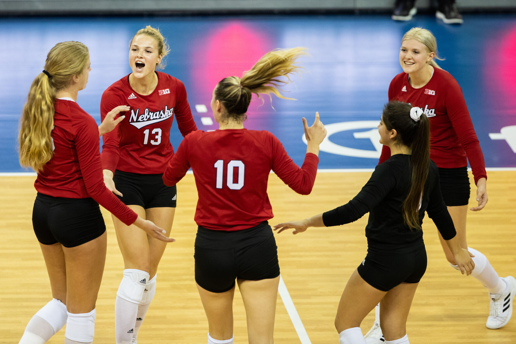 090921-owh-spo-nucuvolley-ar18.JPG